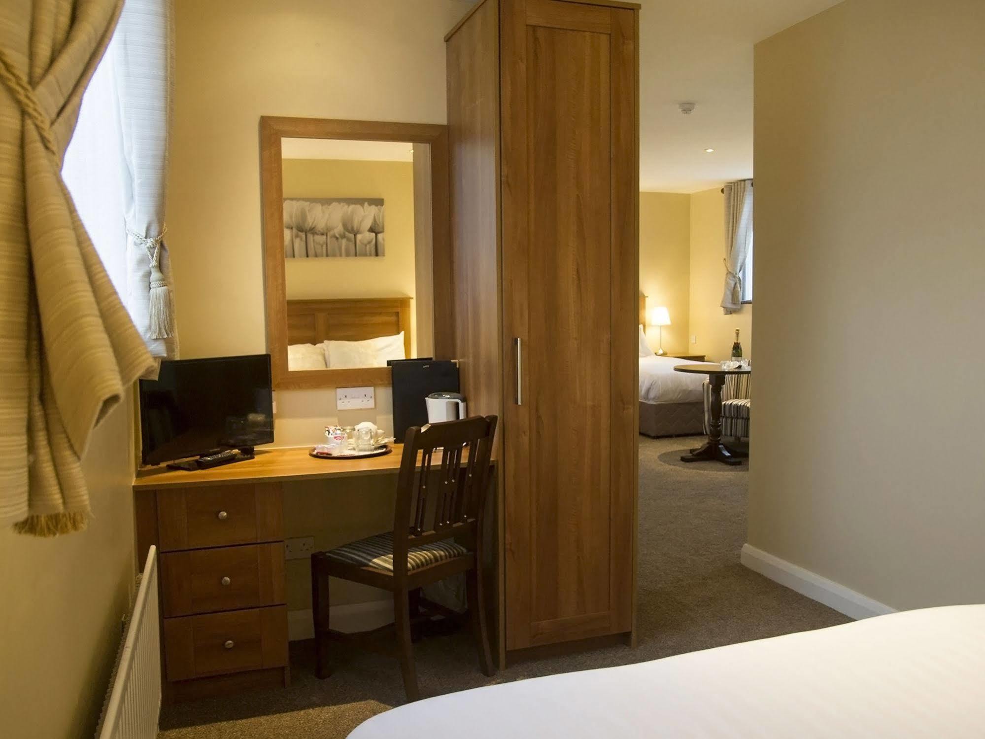Ferienwohnung Hillview Self Catering Lusk Exterior foto