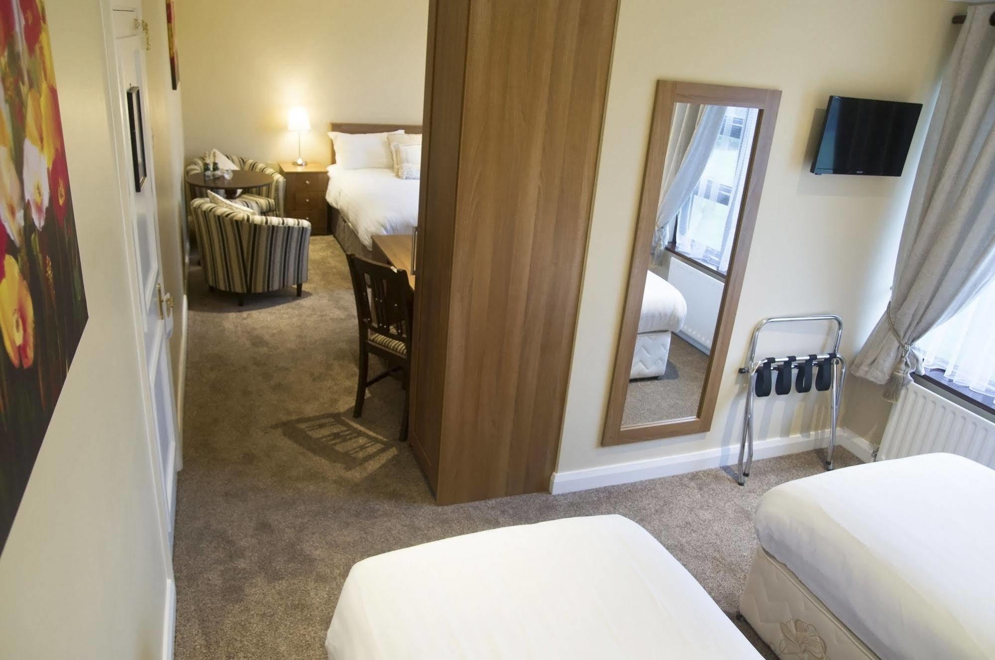 Ferienwohnung Hillview Self Catering Lusk Exterior foto