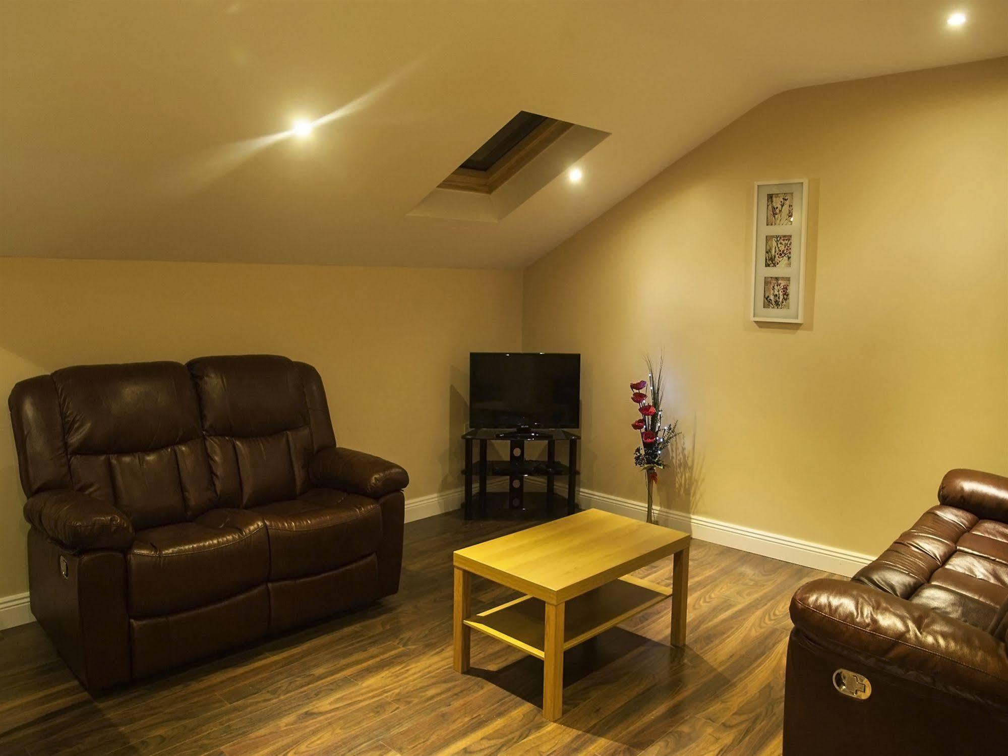 Ferienwohnung Hillview Self Catering Lusk Exterior foto