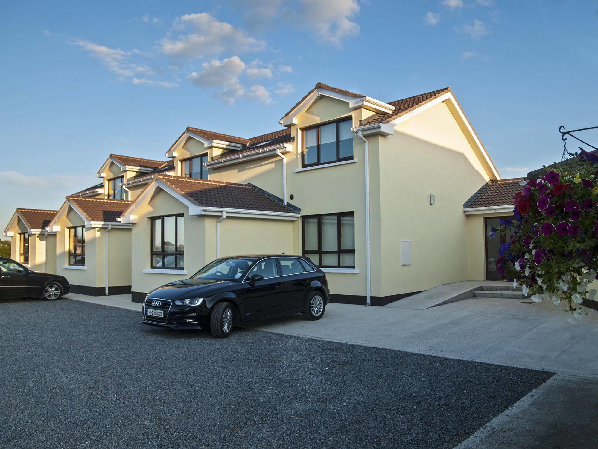 Ferienwohnung Hillview Self Catering Lusk Exterior foto
