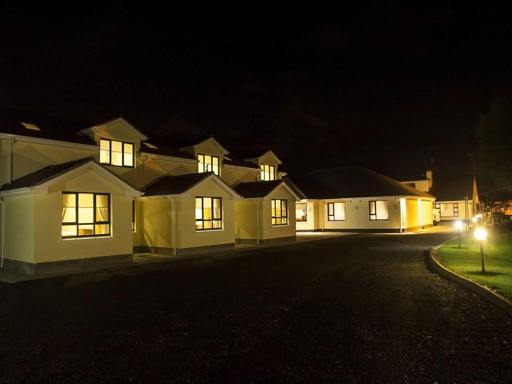 Ferienwohnung Hillview Self Catering Lusk Exterior foto
